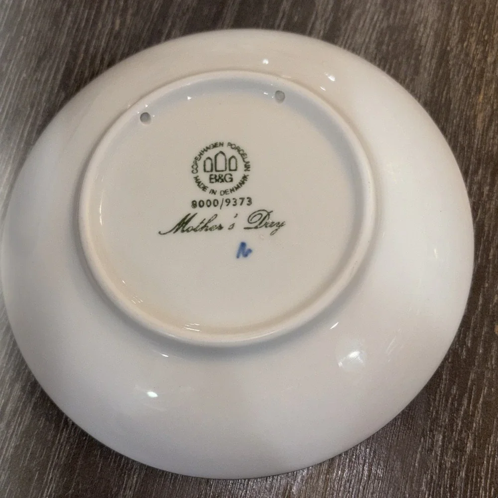 Bing Grondahl 1974 Blue & White Mars Dag 6